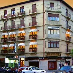 Navarra 2*, Pamplona España