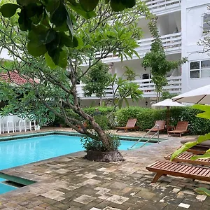 hotel-sari-bunga.ubudhotelsnow.com/